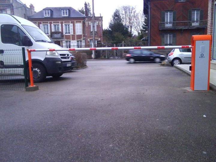 Entreprise installation portail Chaumont en Vexin