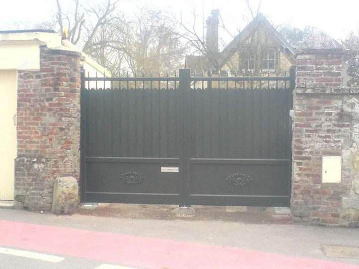 Installation portail motorisé Chaumont en Vexin