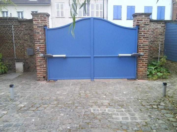 Pose portail sur mesure Chaumont en Vexin