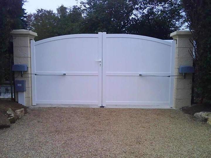 Installation portails PVC Chaumont-en-Vexin